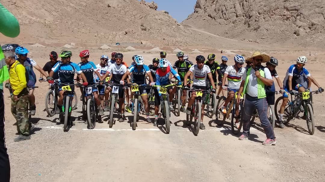 مسابقات دوچرخه سواری استان اصفهان در شهر بهارستان