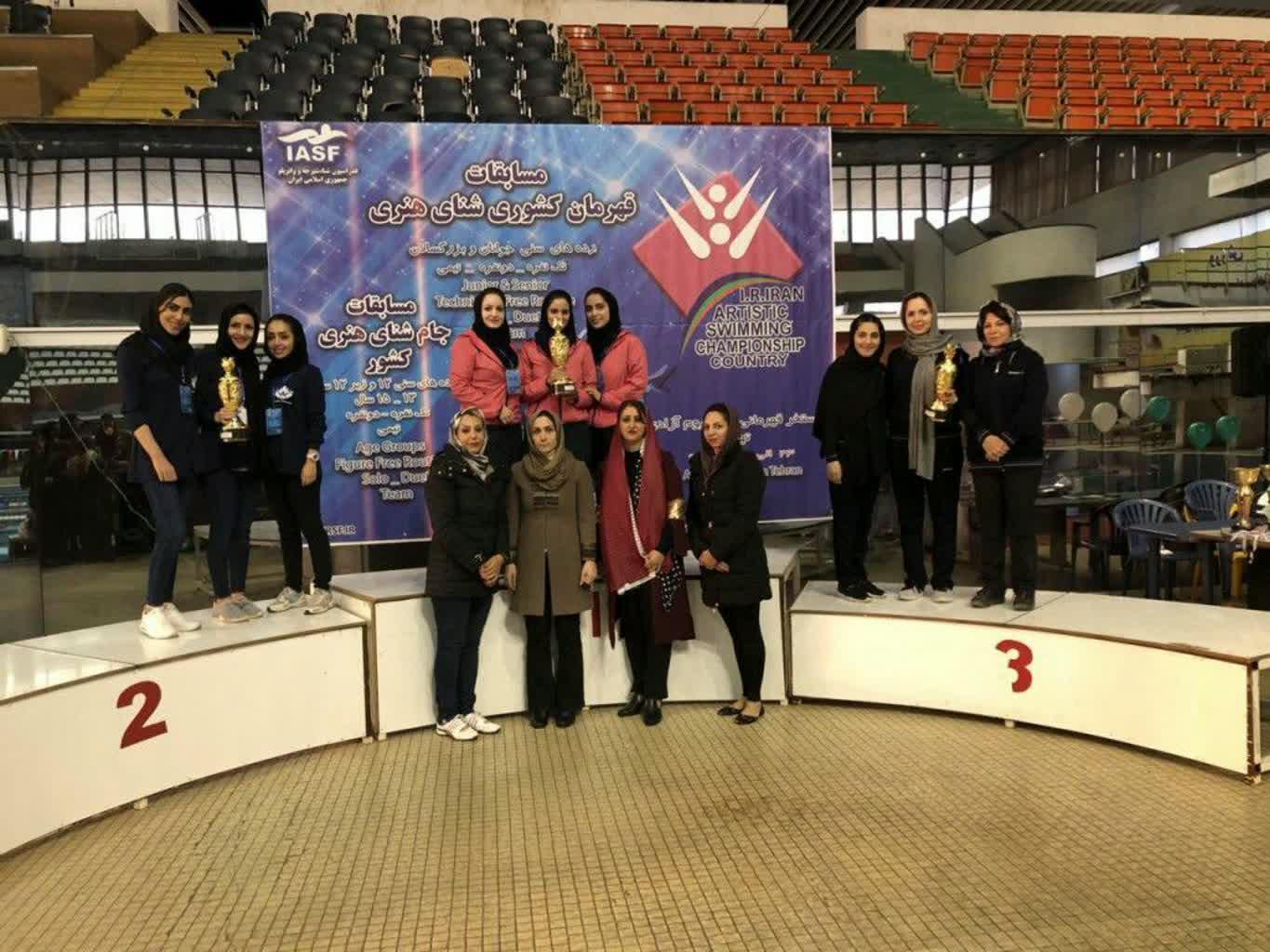 درخشش هیات شنای استان اصفهان در مسابقات شنای هنری کشور