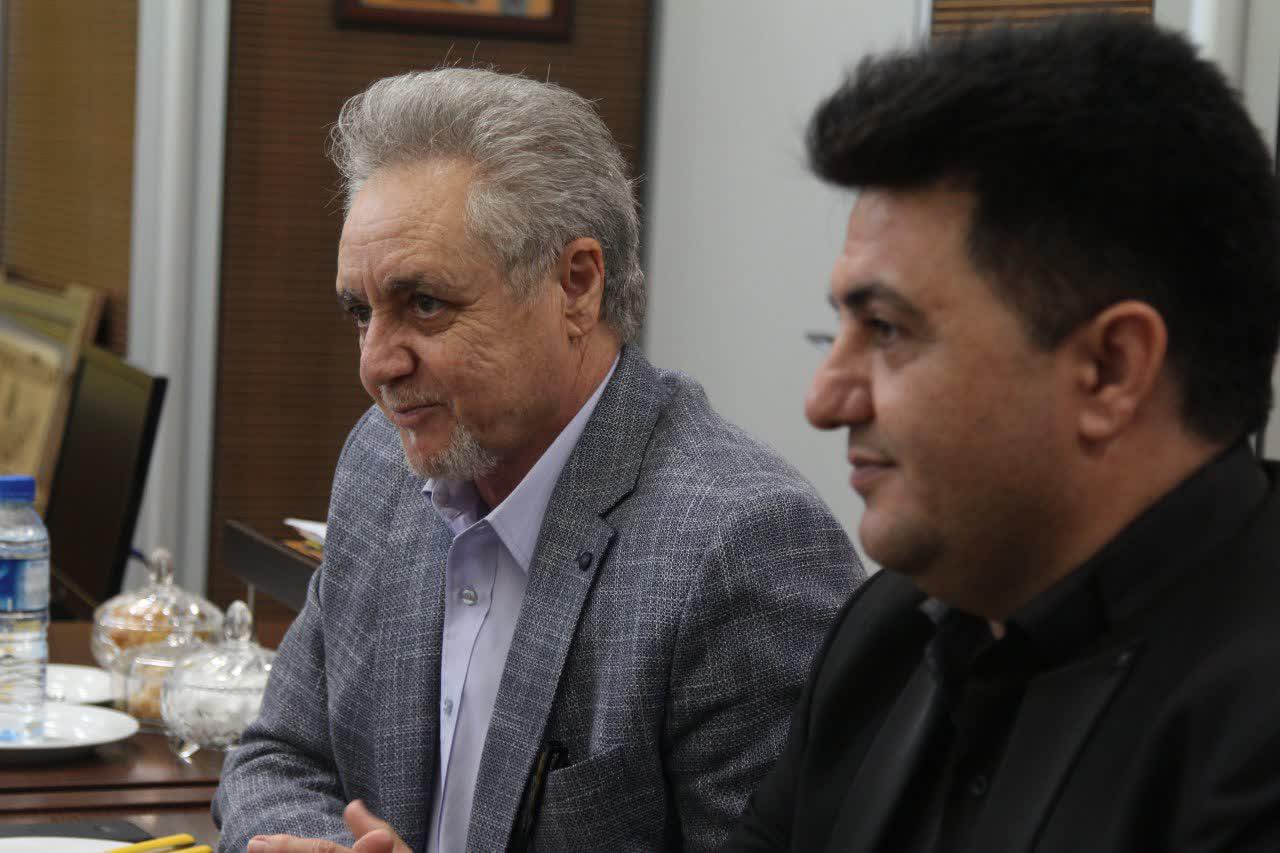 حضور مدیرکل فرهنگی وزارت ورزش و جوانان در باشگاه سپاهان