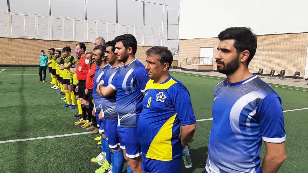 آغاز مسابقات فوتبال جام رسانه یادواره زنده یاد محمد پاکروان+تصاویر