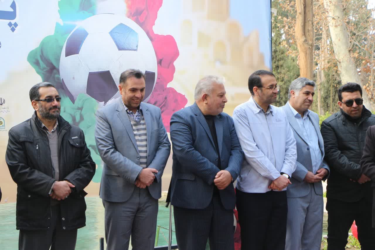 افتتاح مسابقات جام پرچم استان اصفهان در باغ فین کاشان