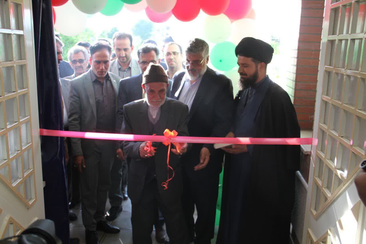 افتتاح پروژه ۱۵ ساله استخر آفتاب شهرستان چادگان
