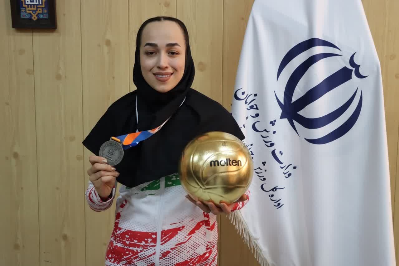 مراسم استقبال از بانوان افتخارآفرین والیبال نشسته ایران