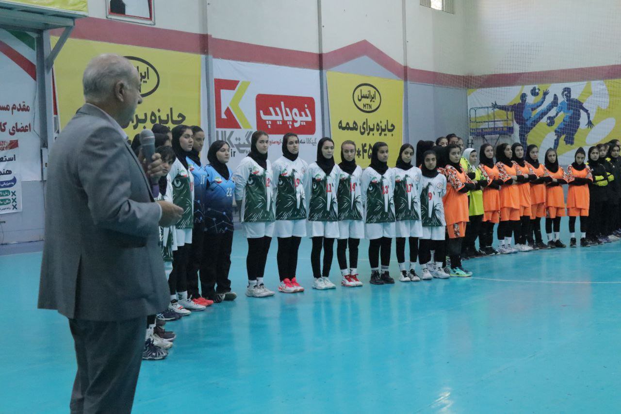 پرونده مسابقات هندبال دختران در اصفهان بسته شد+عکس