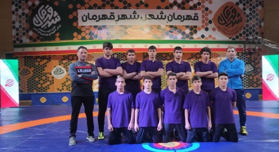 نایب‌قهرمانی اصفهان در مسابقات کُشتی آزاد کلانشهرها 
