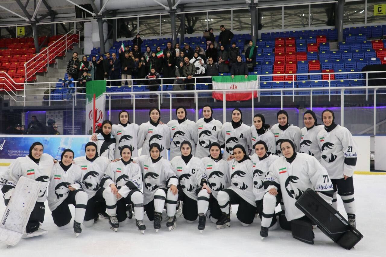 قهرمانی ایران در مسابقات هاکی روی یخ بانوان آسیا